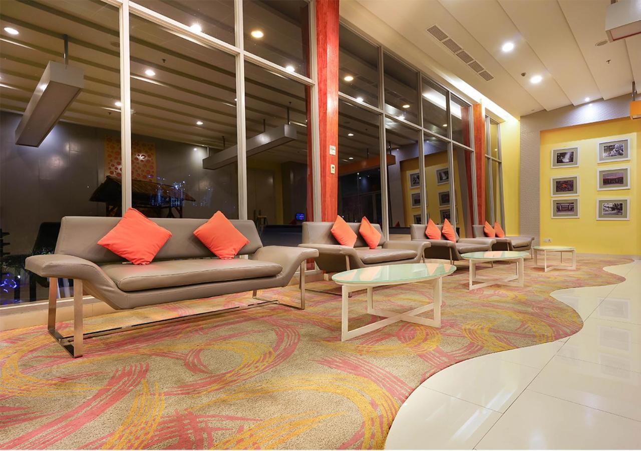 Harris Hotel Sentul City Bogor Exteriér fotografie