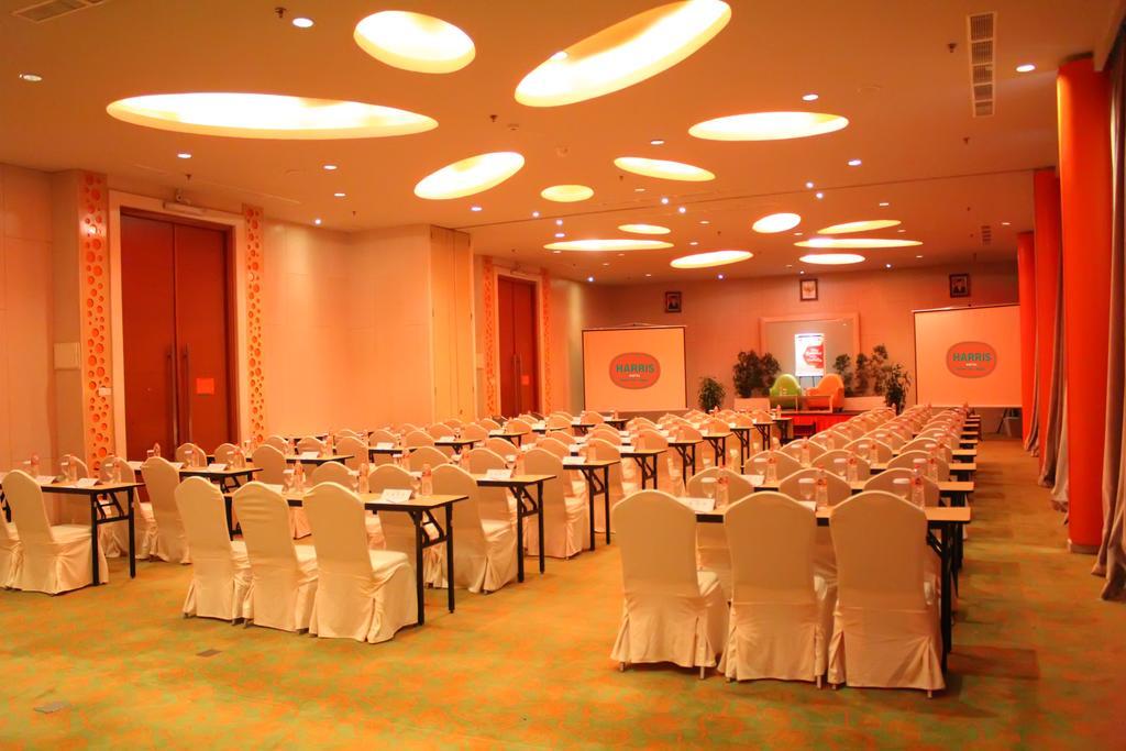 Harris Hotel Sentul City Bogor Exteriér fotografie