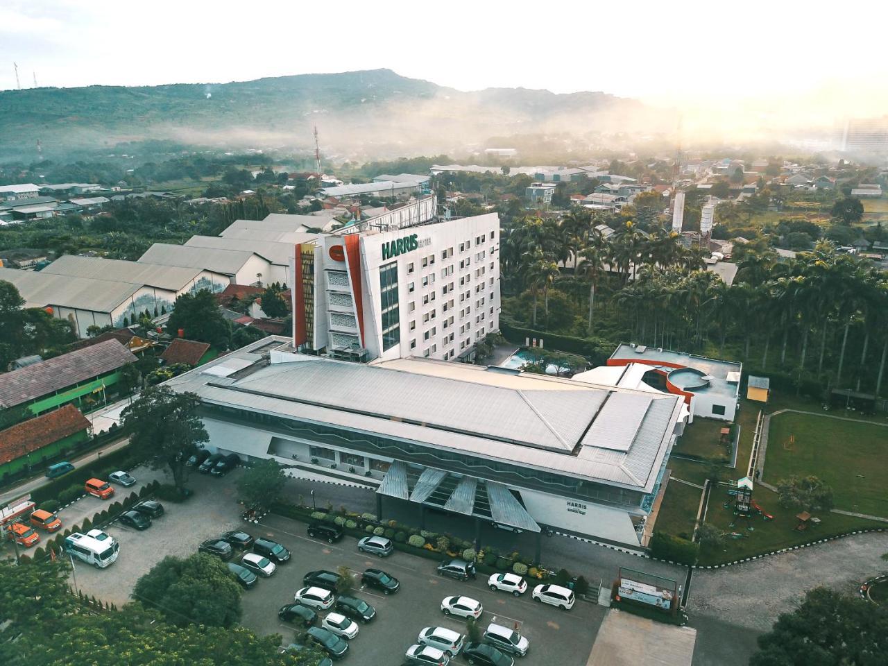 Harris Hotel Sentul City Bogor Exteriér fotografie